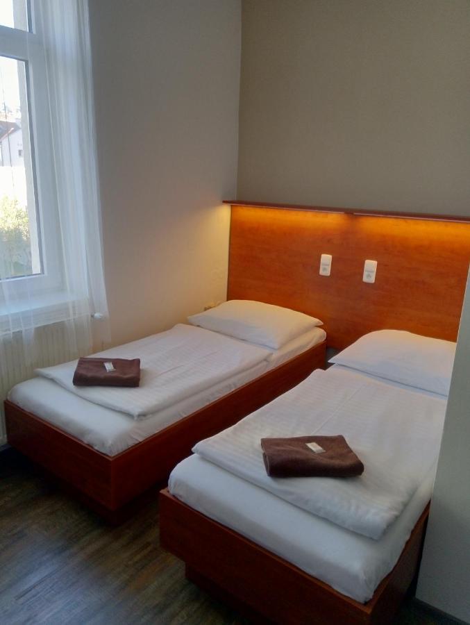 Beta Pension Прага Экстерьер фото