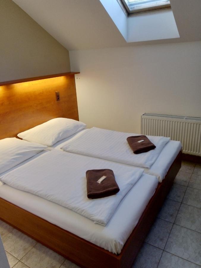 Beta Pension Прага Экстерьер фото